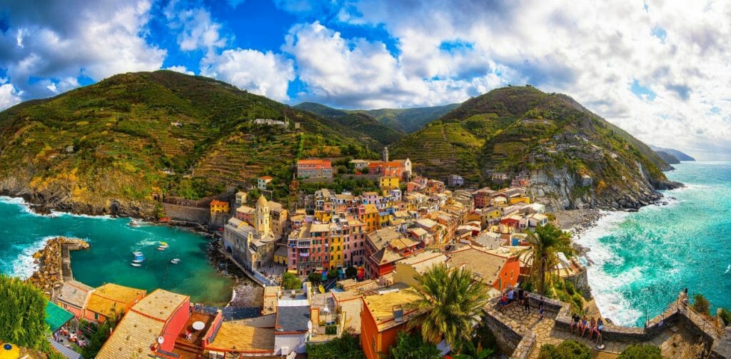 Cinque Terre, Cinque Terre: A Journey through Italy&#8217;s Five Charming Villages