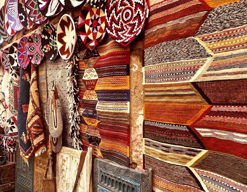 Morocco Customs, Embracing Morocco&#8217;s Customs and Traditions: A Guide for Visitors