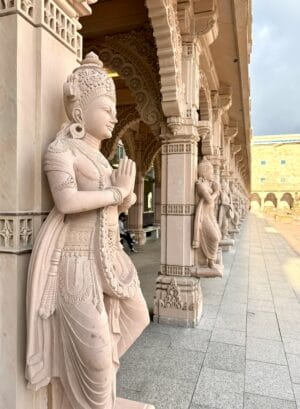 BAPS Swaminarayan Akshardham, Unveiling the Splendor of BAPS Swaminarayan Akshardham &#8211; A Hidden Gem in New Jersey